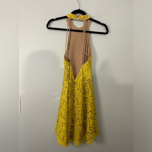 Dress The Population Angie Yellow Lace Halter Mini Dress - Picture 8 of 9
